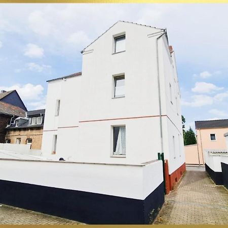 Apartment In Gelsenkirchen - Gemuetliche City-Suite Bagian luar foto